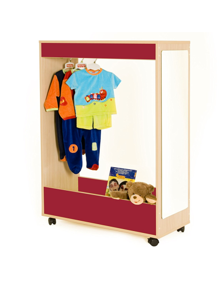 Mueble infantil de disfraces abierto