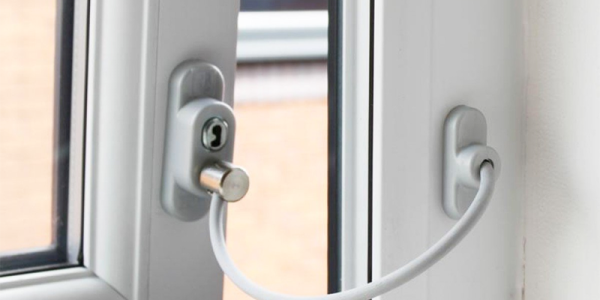 ¿Tienes dudas de que sistema de seguridad infantil para tu ventana o puerta es el mejor para tu hogar?