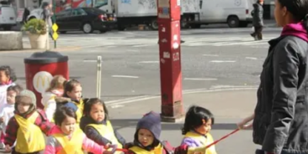 Cuerda de excursión para niños: garantizando la seguridad de las salidas de la escuela infantil