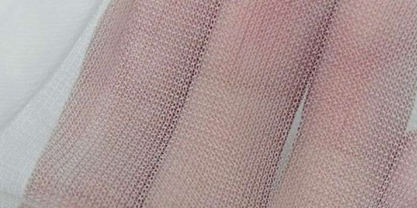 Mosquiteras para bebés y Vallas de Piscina: el color también influye en la seguridad infantil