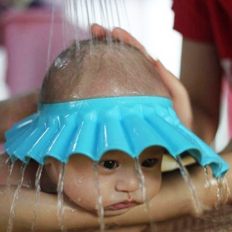 segurbaby.com visera de baño para bebé, visera de baño para niños, gorro visera de bañó, accesorios baño bebé, 