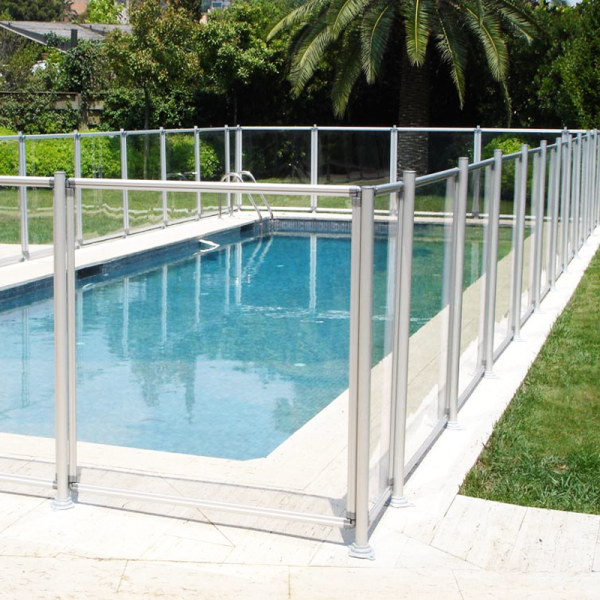 Vallas para piscinas de policarbonato o cristal.