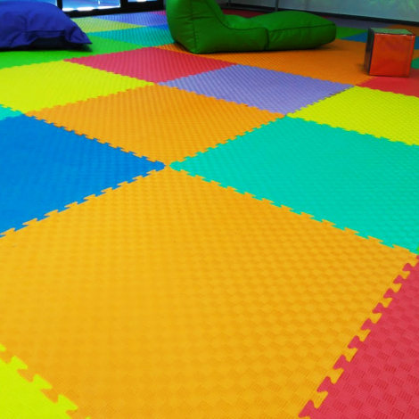 segurbaby.com alfombra de juego puzle, alfombras de juego, suelo puzle para bebés, alfombras para bebés, suelos para la habitación del bebé, seguridad niños,