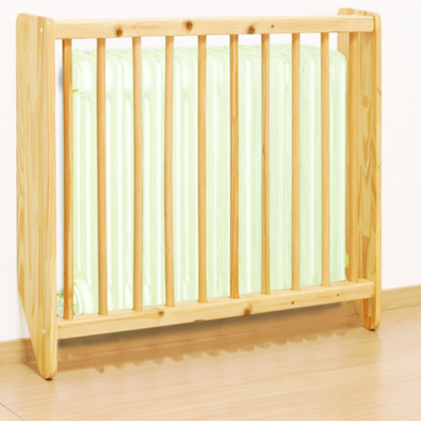 segurbaby.com, cubreradiador madera, cubreradiadores, protector radiador, protector radiador bebé, protector de radiador, seguridad infantil, mobiliario guardería,