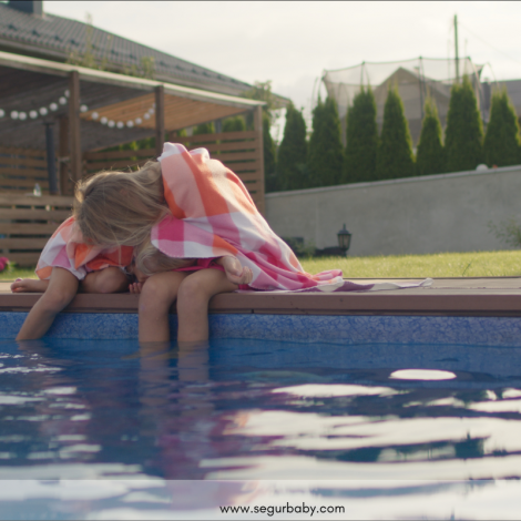 puede-tu-peque-llegar-a-la-piscina-sin-supervision-estos-son-los-niveles-de-seguridad-infantil-que-debes-chequear